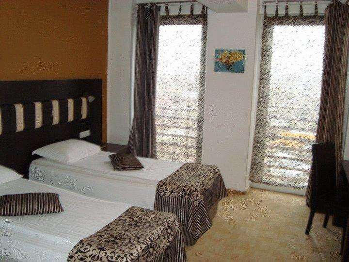 Hotel Sydney Craiova Quarto foto