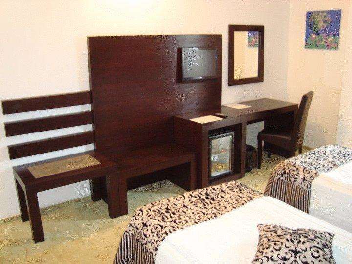 Hotel Sydney Craiova Quarto foto